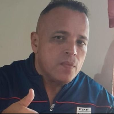 Deseo Mas y mejores cosas para los Demas que para mi Mismo. Nadie puede dar a otros lo que no tiene para si mismo,si me sigues te sigo