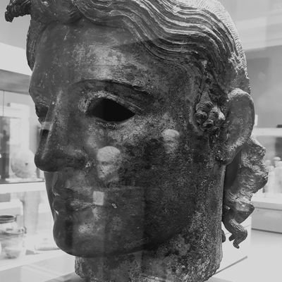 Meklaud's profile picture. nobody canna cross it strucnjak za ladno drvo