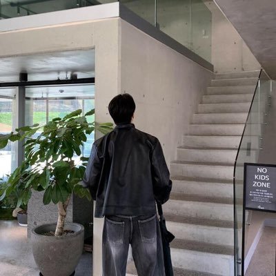 songjihyeog16's profile picture. 