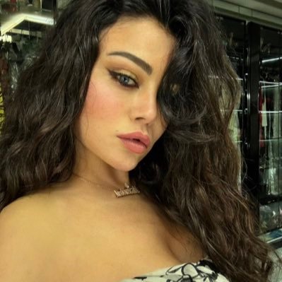 HAIFA holic🇱🇧 🇪🇬 بحبك بدون سبب لانه لو كان في سبب ف السبب ممكن ف يوم يروح وابطل احبك بس انا هفضل احبك لحد اخر لحظة ف عمري @haifawehbe