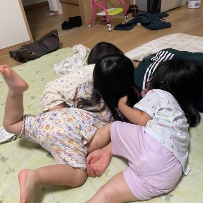 x7hddYSO1j36624's profile picture. 教員【副123副123123教主教主教主】 筋トレ 子供3人