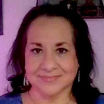 RoseCon99198878's profile picture. Writer, book addict, mad for fiber arts