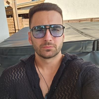 Zolando08's profile picture. 