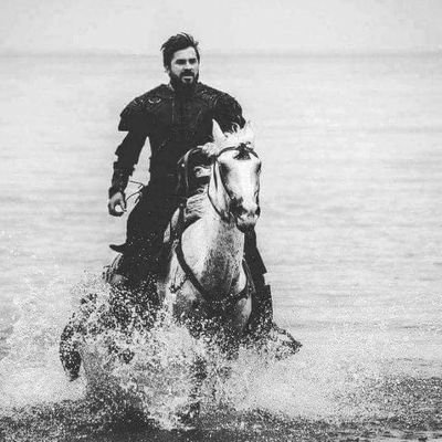 khald3025719264's profile picture. 