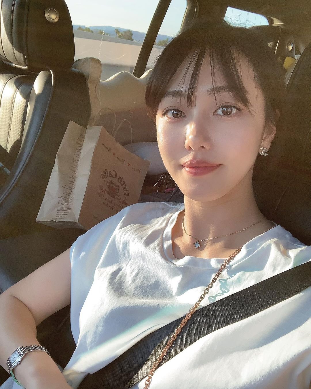 ShewsmeOFAPR3e's profile picture. 