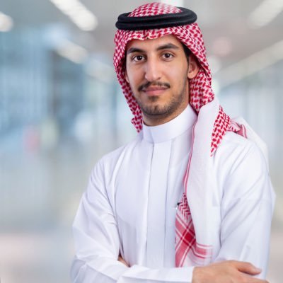 استشاري طب وجراحة العيون | زراعة القرنية ، الماء الأبيض، عمليات تصحيح النظر Consultant Cornea & Refractive Surgery
