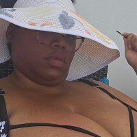 your favorite librarian (@chareece_) 's Twitter Profile