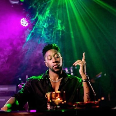 True vocal skills on the mic singing is what I do! 106& park male R&B grand champ! Rucity83@gmail.com https://t.co/UpwjjMCtTm
