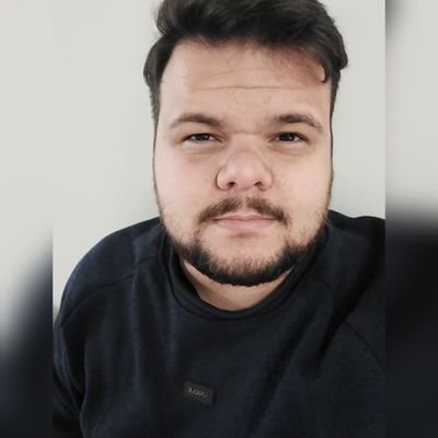 25 anos // Capricorniano ♑ // Gremista 🇪🇪