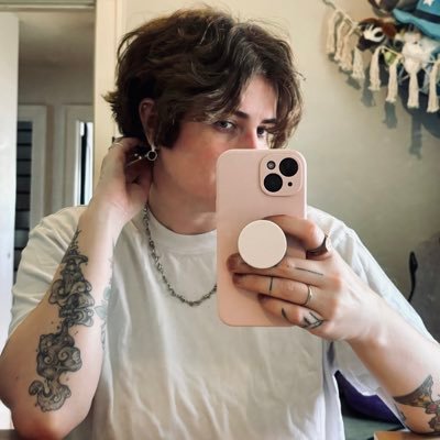 Director of Operations @GirlsRunWorlds @GirlsWriteWrlds | TTRPG Actual Play Performer | Twitch Affiliate | Neurodivergent | Queer