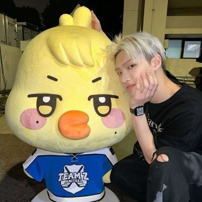 hii!! here i will upload pics of mingi as chicks!
