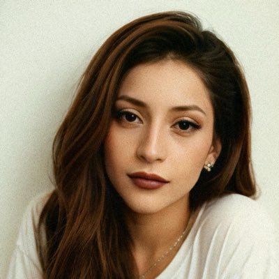 NurErogluu_'s profile picture. Ege Üniversitesi Konservatuvarı 🎓