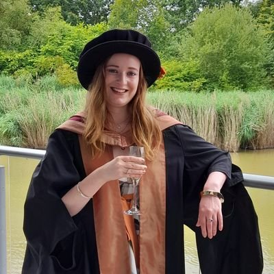 Inorganic-turned-organic chemist | PhD - @chaplinlab @warwickchem | MChem - @IRCrossleyLab @ChemistrySussex | she/her