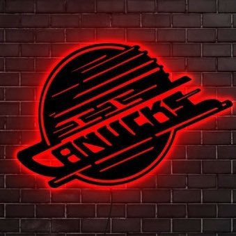 24 / I’m a Cod sniper PSN: Ninja-Penguin8. 🇨🇦