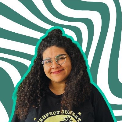 CuriousMartina_'s profile picture. Product Marketing Expert+Startup Advisor. Turning clicks into customers & data into dollars. I help solopreneurs sell their product with data driven strategies.