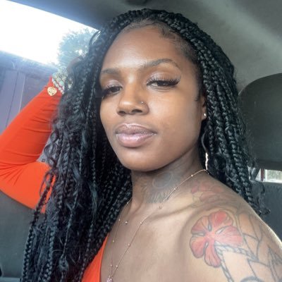 | 🏳️🌈 👭🏾 ‘ 👫🏾| pretty girl 💘 | Sc: Nishia_15 💋 Ig : simplyy_gawgeus 🌻 Fb: Nia Theus 🧡 #SelfLove 💫