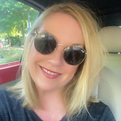 lisamichdrap's profile picture. 