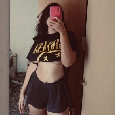 MicaelaVerdun01's profile picture. Si un día no vuelvo, hagan mierda todo✊🏻

• el silencio no es mi idioma •