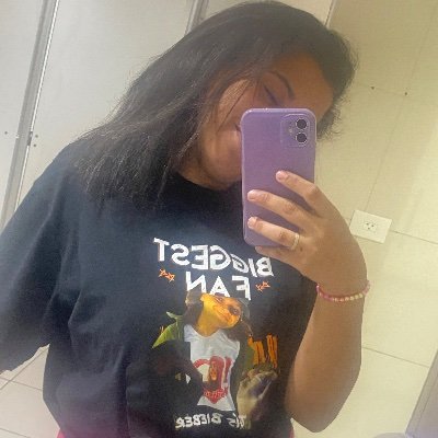 iseefirz's profile picture. eu amo jão e glee na mesma intensidade e isso não faz sentido
