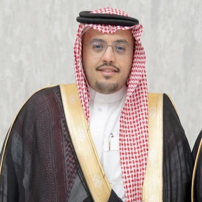 الرئيس التنفيذي لمجموعة السلمان للعود بكالوريوس في العلوم الإدارية دبلوم إدارة مكتبية عضو في لجنة البخور والعطور عضو في لجنة توعية المستهلك