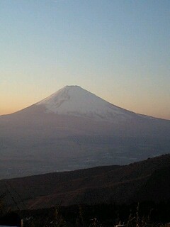 Ｏ型の大ざっばなやつです。カラオケと巨人とビールが好きな男です。