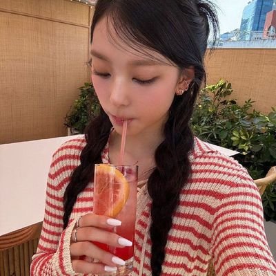 eclipsiger's profile picture. formada em inglês básico, tec. em administração, extrovertida e linda