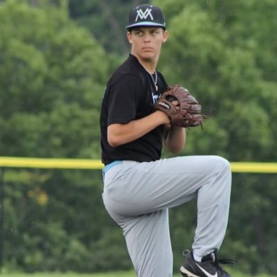Midwest Bruins Baseball. Seaman High School 2026. 6’0”. 190lbs. Baseball-(P)&(OF)(1B) GPA- 3.78