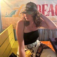 Liz (@lizzzyybabyyy) 's Twitter Profile