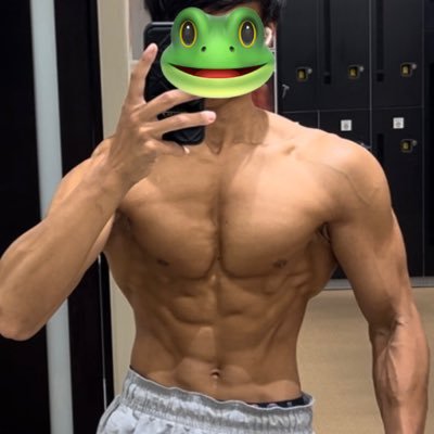 アカウント作り直しました6/7 熊本住まいの両生類・爬虫類と筋肉好きです🐸🦎💪カエルやペット好きな人と仲良くなりたいです! 知識が足りずいろんな情報を知りたくて始めました。もしよかったらフォローお願いします🙇