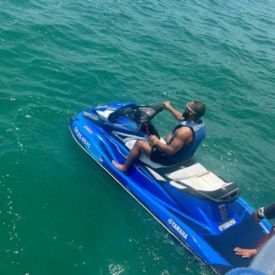 tune_akin's profile picture. Moonshooter