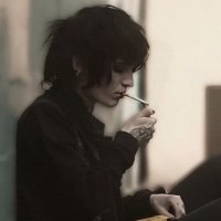 β
. πππππ .β
(@emozyns) 's Twitter Profile