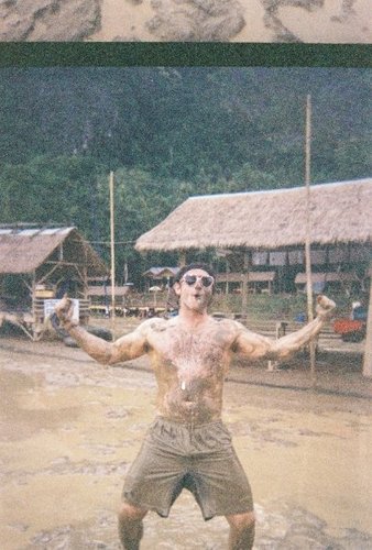 critch99's profile picture. Superstar Tradesman.