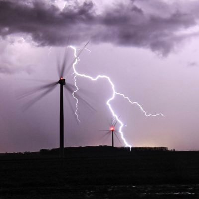 JulesCreteur's profile picture. 🇫🇷Photographe amateur 📸 Chasseur d’orages ⚡️ passionné de météo et par la nature 🌲 - Nikon 📸