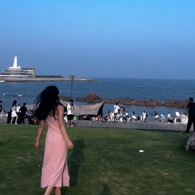 ganwumei777's profile picture. 野的像🐶