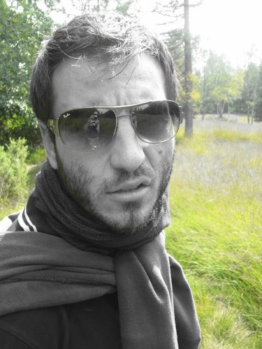 81_Gio's profile picture. pungente, simpatico leale, impulsivo, polemico, amo la radio(deejay)... il mio peggior difetto: INGEGNERE!