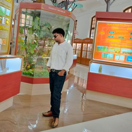 पूर्व छात्र नेता अखिल भारतीय विद्यार्थी परिषद।।
राष्ट्रीय स्वयंसेवक संघ RSS।।
छात्र काशी हिंदू विश्व विद्यालय BHU
RAMJAS COLLEGE DU