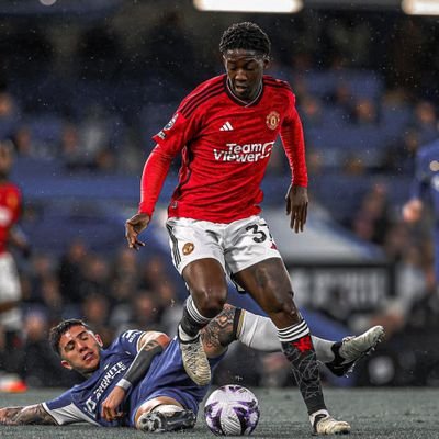 xavi_esta_'s profile picture. Football is simple but playing simple football ......