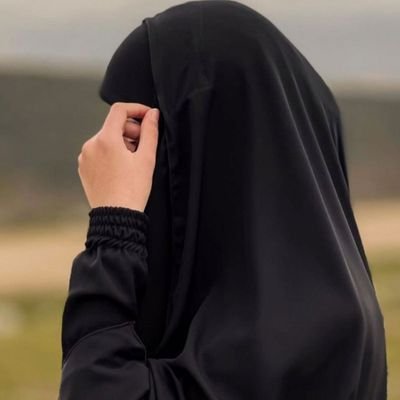 Znb_sadat_110's profile picture. (هوَ مَعَکُمْ أَيْنَ ما کُنْتُمْ؛
او با شماست هرجا کہ باشید.)
                      💚امام رضاے دلم💚 (📚☕🪴)