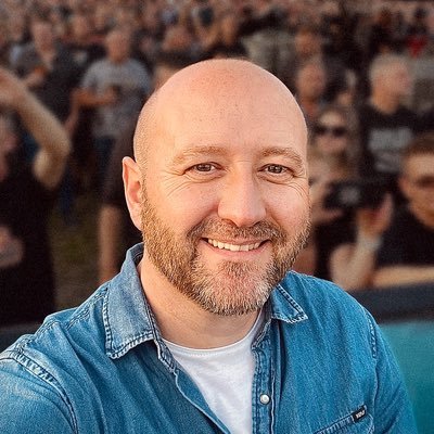 _carmakoma's profile picture. Dropping pants since 1974, from Germany. Graphic designer based on Halle (Saale).