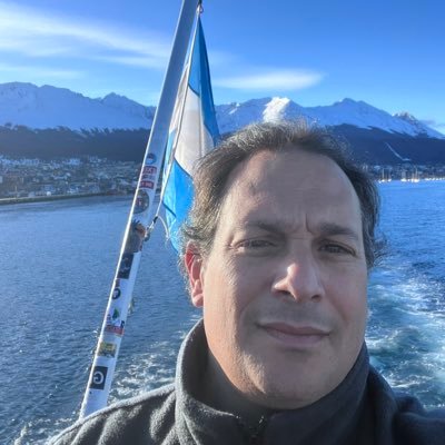 drcasabe's profile picture. Profesional.💙. Anti K. fan de los viajes y los aviones. banco a Macri. No lefties...mas a la derecha esta la pared. Tu vida es tuya, tu hijo es otra vida.
