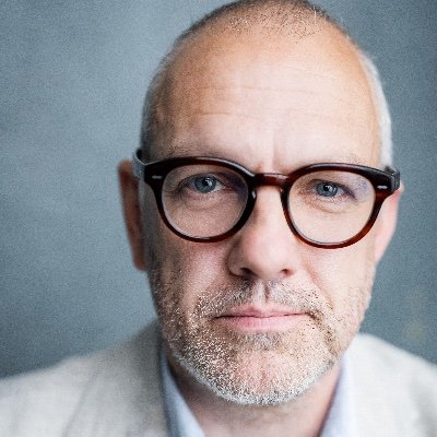 Actor & Writer // @MilburnBrowning // Voice @SueTerryVoices // Literary @pfdagents