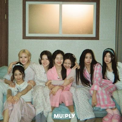 because_Of_yoou's profile picture. moon 🌙 Star 🌟