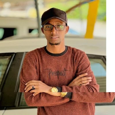 DhagacadeS99541's profile picture. 