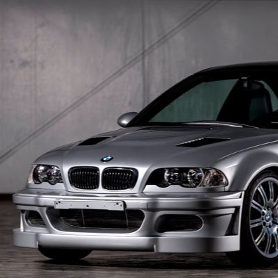 straightcutgear's profile picture. 