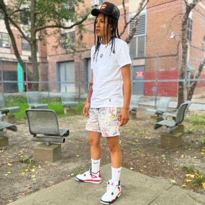 INFLUENCER 🇮🇹🍕🇯🇲⚠️ “I can kill you just by getting dressed” ⭐️🔋✨ #GayFlyBitch 😮💨🥶🎬 5’11 🧪🔋🏳️🌈 ROAD RUNNER 🌪️ NY 📍 DMV