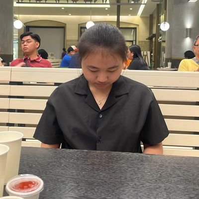 sintyyaaaa_'s profile picture. random shits
