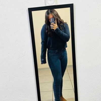 yummy_yan10's profile picture. Puro dólar.  No spanish