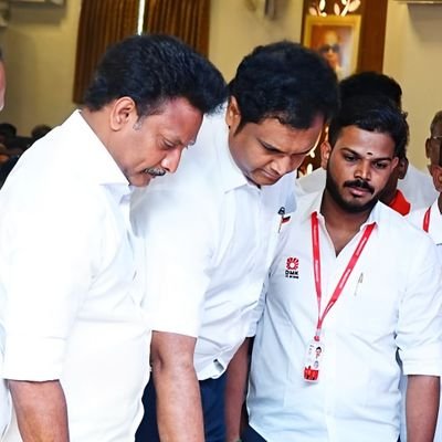 #DravidianStock | Co-ordinator @DMKITwing Trichy East Assembly | Social Media Incharge |
💪🏴 உழைப்பது நாமாக இருப்போம் உதிப்பது உதயசூரியனாக இருக்கட்டும்🚩👑|