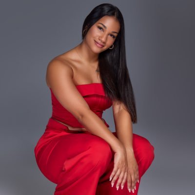 ToriToriLou's profile picture. 