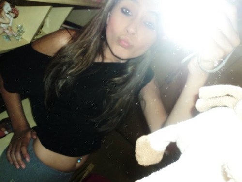 Tee amoo sua tança -'- s2
P:@morenah_veenk  *-*

Tee amo  leeh minha Gatiinha s2 ' P:@isaahalone_